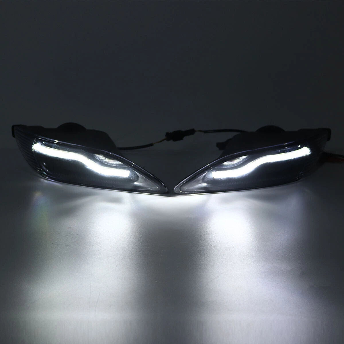 Pair LED Front Fog Light Assembly for Toyota Corolla (2005–2008), Camry (2002–2004)