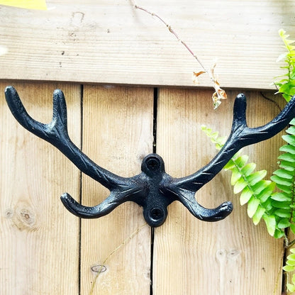 Iron Deer Head Wall Hook for Rustic Decor (20 cm x 10 cm) Black Finish