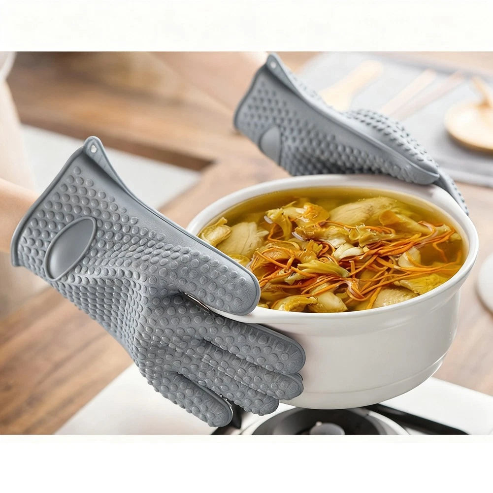 Silicone Heat Resistant Gloves for Oven Baking & BBQ (One Pair)