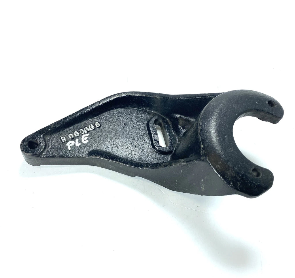 Water Pump Bracket for Crusader R080088