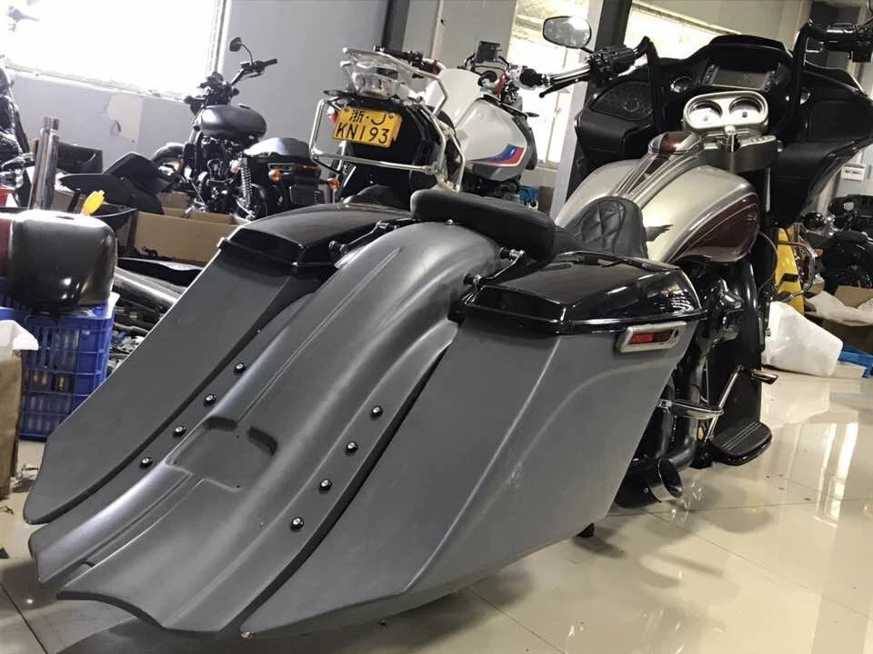 Stretched Saddlebags for Harley Electra Glide Baggers (2014–2024)