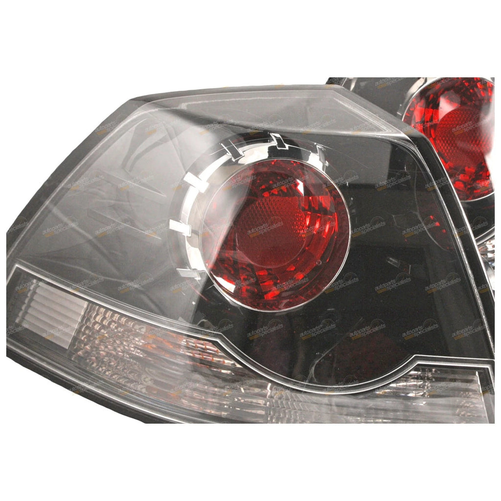 Tail Light Left Hand for Holden Commodore VE SS SV6 (2006–2013)
