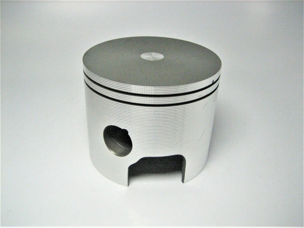 Wiseco 3142P1 Piston Kit for Mercury Outboard (Top Guided, Loop Charged)