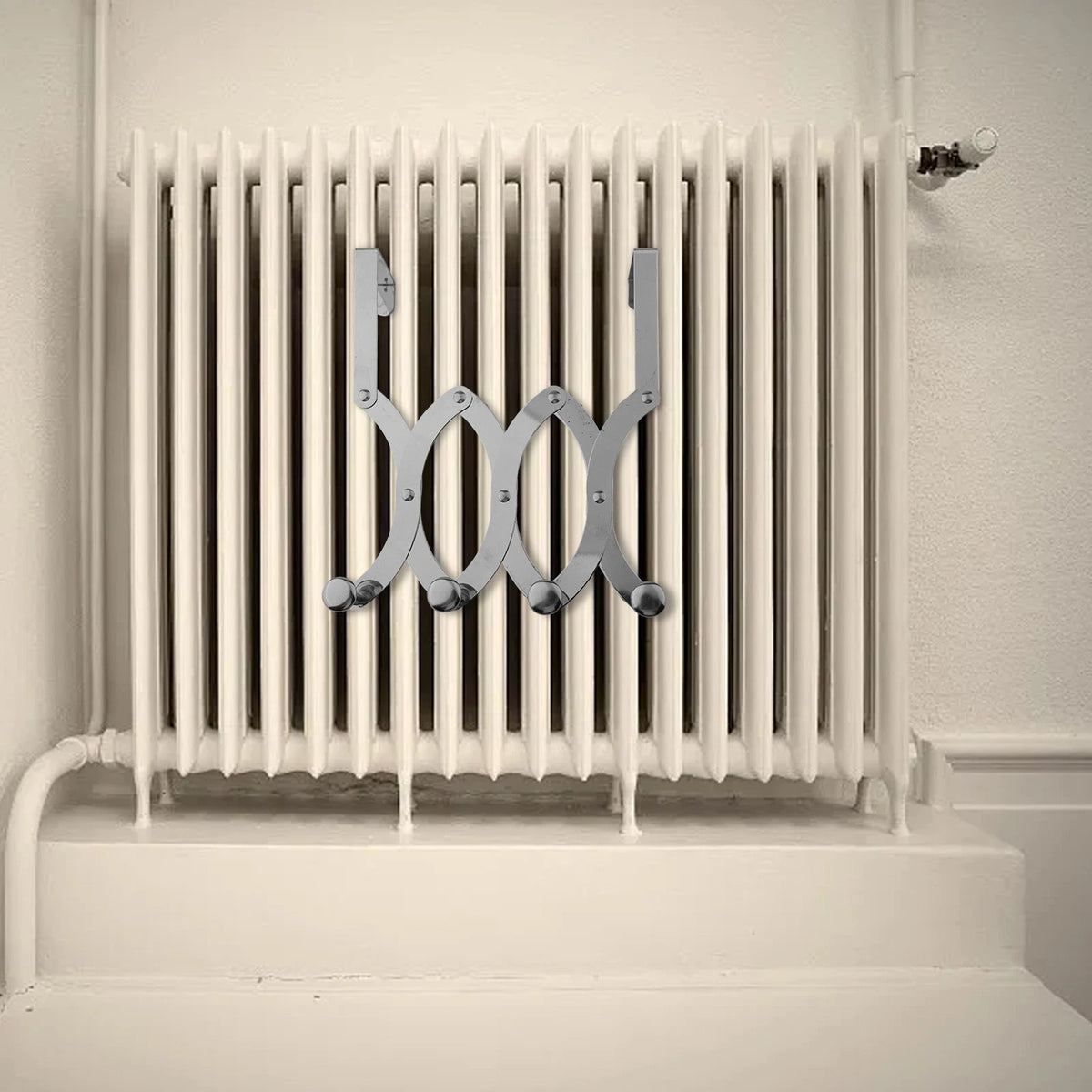 Retractable Hook Design Radiator Rack for Kitchen Towel and Coat Organization