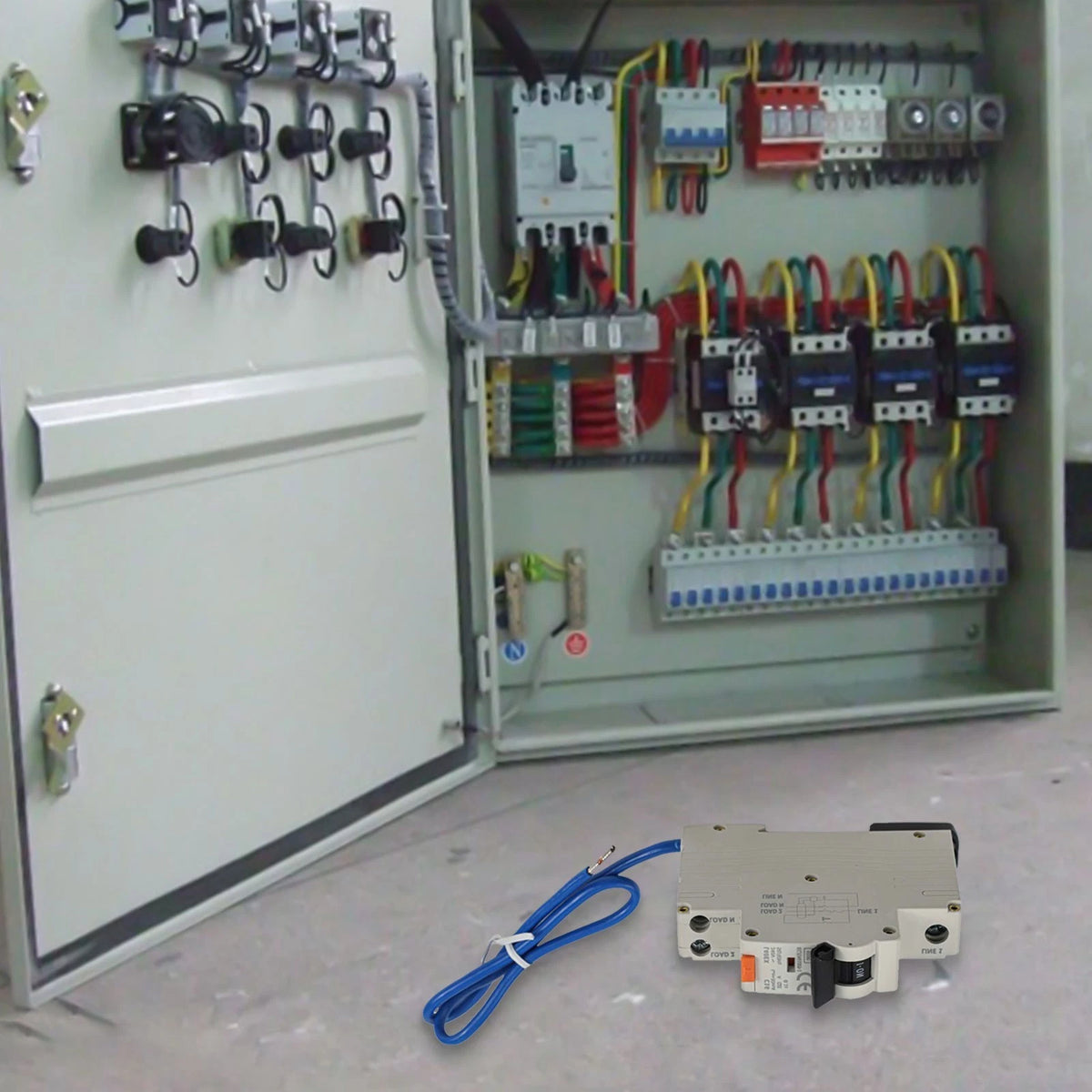 Compact RCBO Circuit Breaker for Earth Leakage Protection