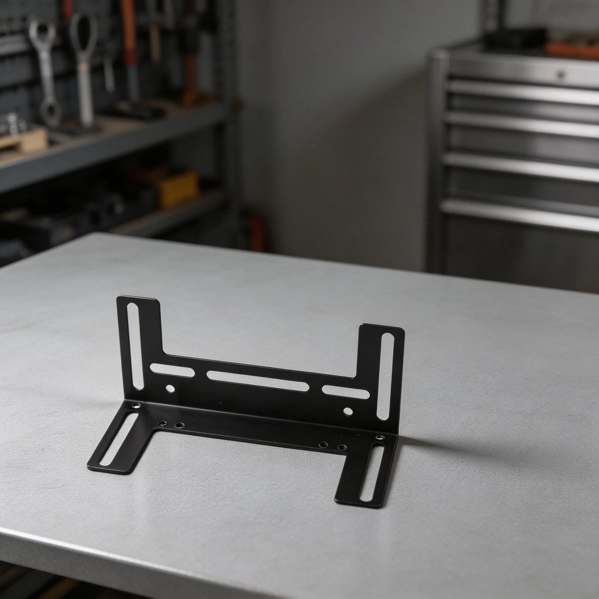 Cooling Fan Holder for Universal Applications (Black & White)
