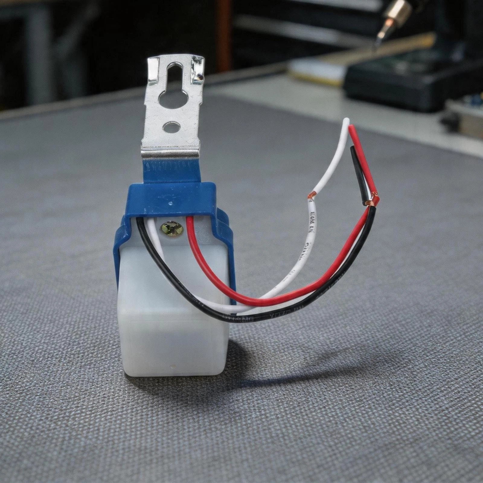 Light Sensor Switch for Outdoor Use (220V 10A)