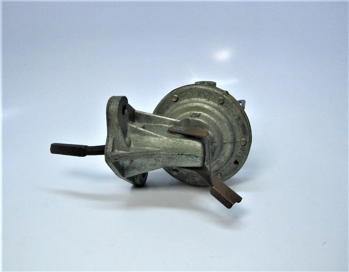 Crusader 403269 Marine Sterndrive Mechanical Fuel Pump for Crusader