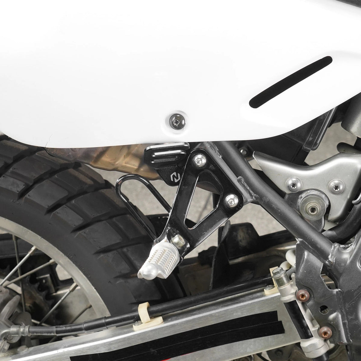 Pair Tie Down Brackets for Suzuki DR650S/SE (1996–2025)