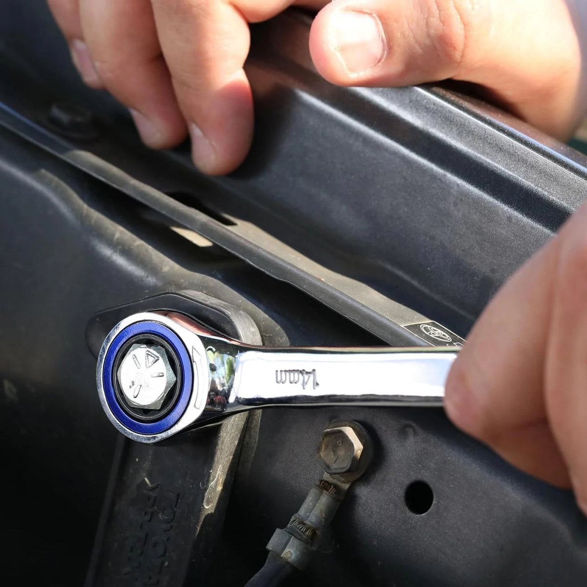 7-Piece Zero Degree Metric Gearless Ratchet Wrench Set