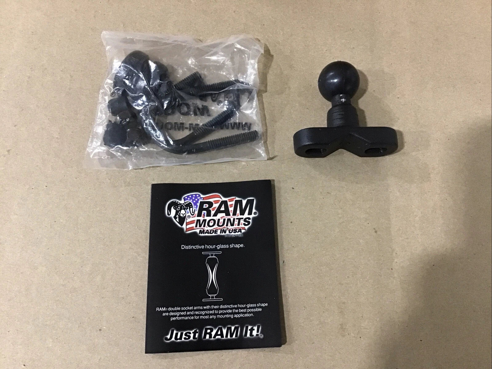 Ram Mounting Systems Rail Mount Base V-Bolt B-231Z for Ram (N/A)