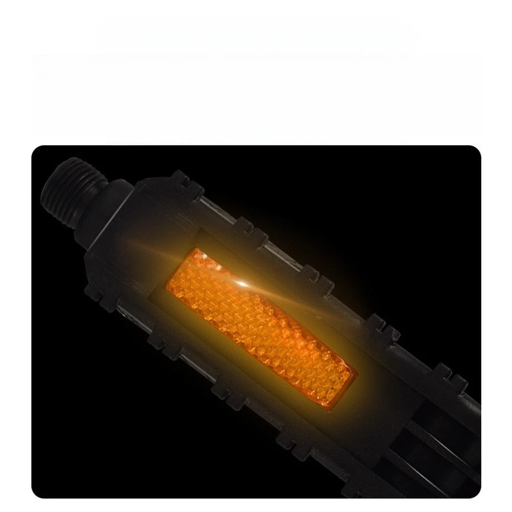 Foldable Aluminum Pedals with Reflective Safety Strips for Low Light Rides