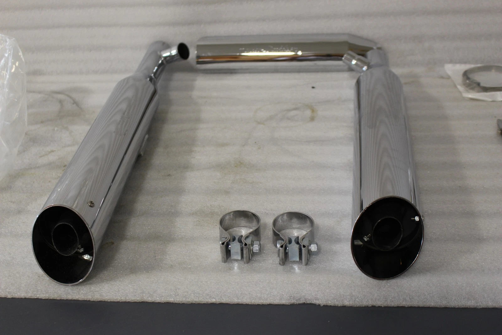 OEM Muffler Kit for Harley-Davidson FXSTD FLSTF (2006) 80420-06