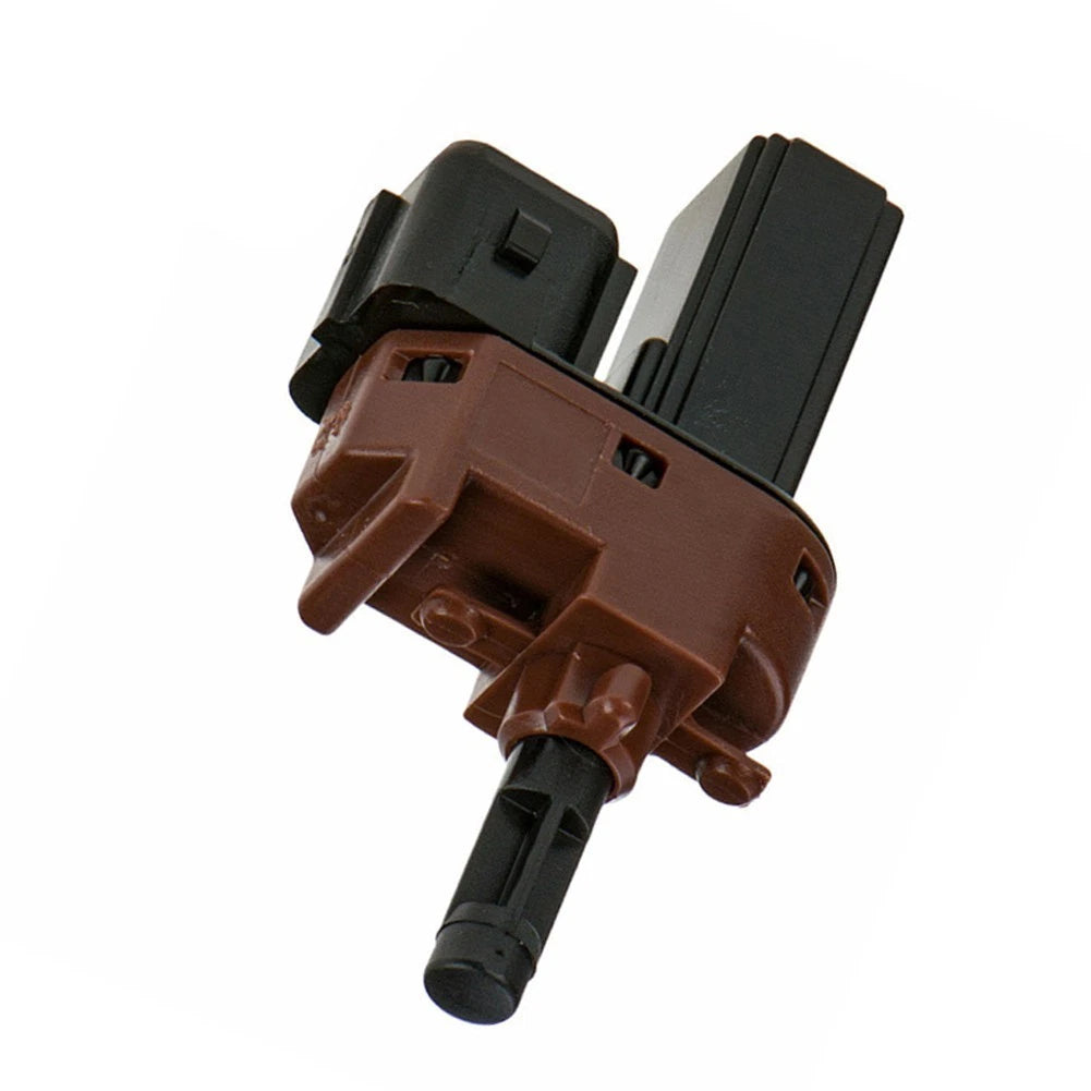 Clutch Pedal Switch for Mazda 6, MX5, Miata, RX8 (2003–2012)