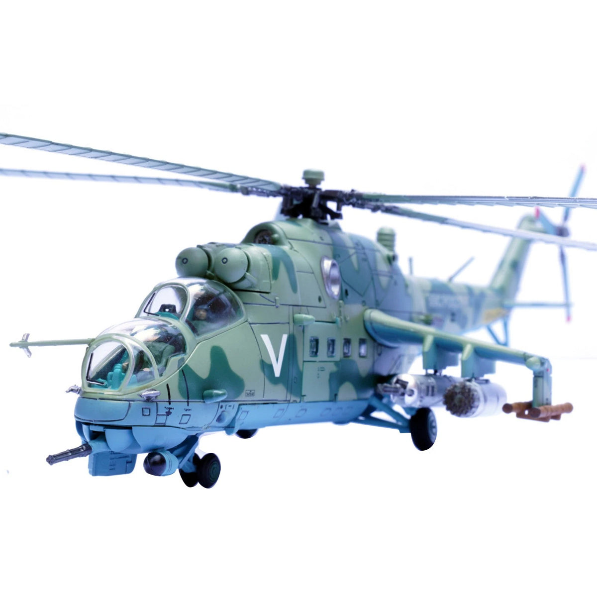 1/72 Scale Mi-24V Helicopter Model for Russian Army (Finished)