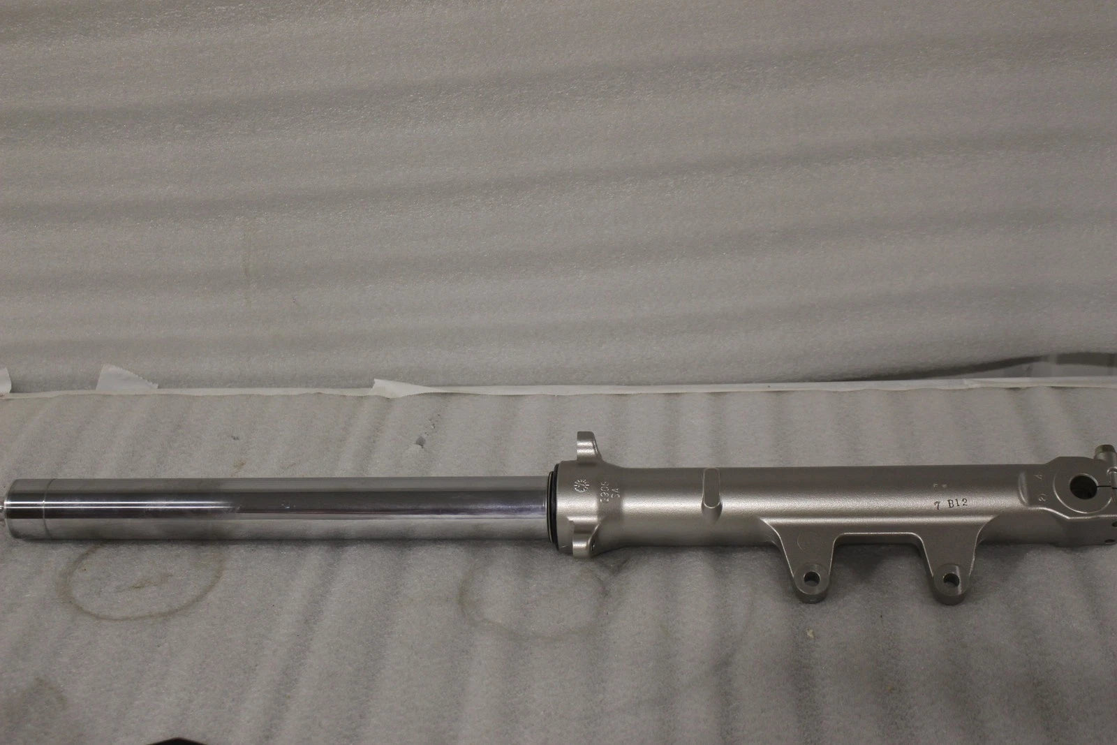 Left Fork Assembly Slider for Buell M2 Cyclone (1997–1998) 46032-97Y