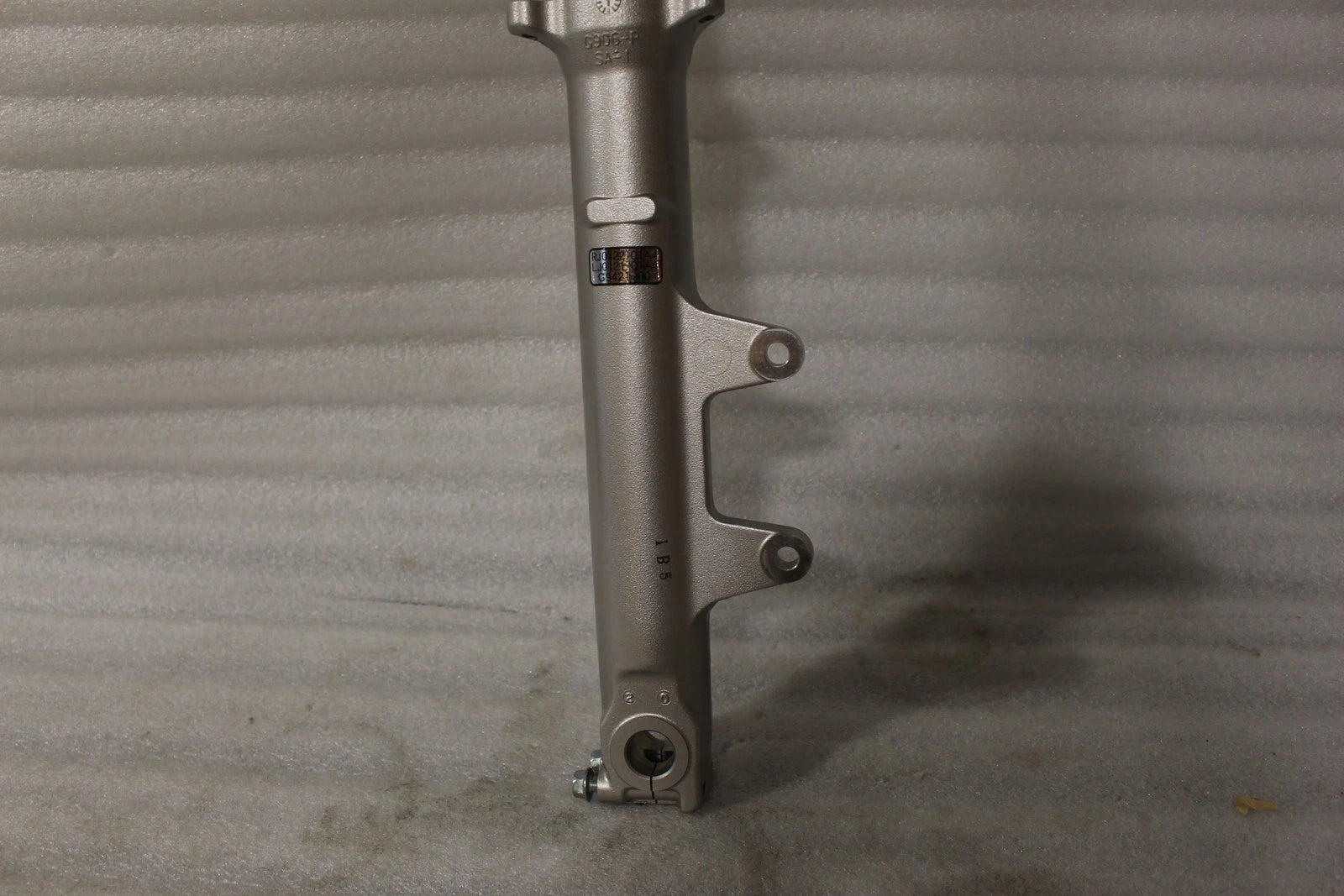 Left Fork Assembly Slider for Buell M2L (2000–2002) J0121.01A4