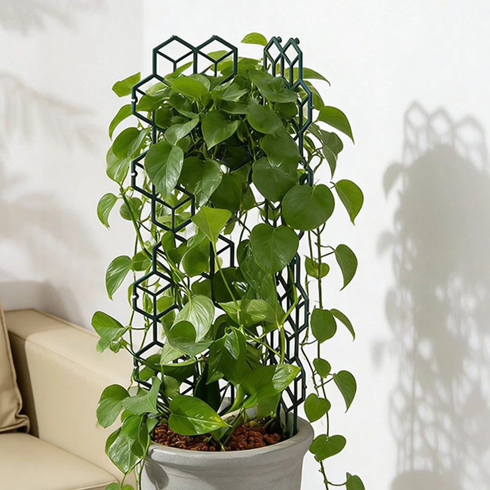 Green Plastic Trellis for Potted Climbers (32x16.5cm)