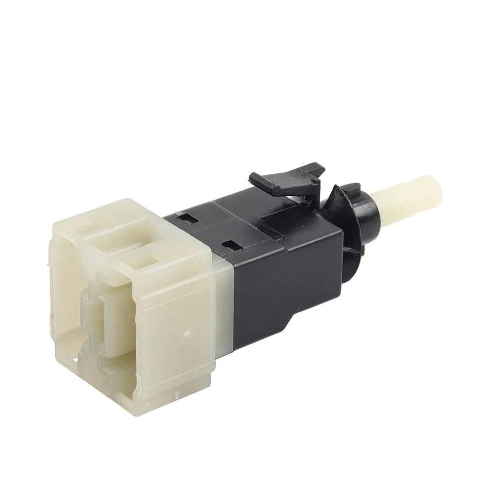 Brake Light Switch for Mercedes-Benz C230 C280 E320 ML320 ML350 (2000–2007) 0015456409