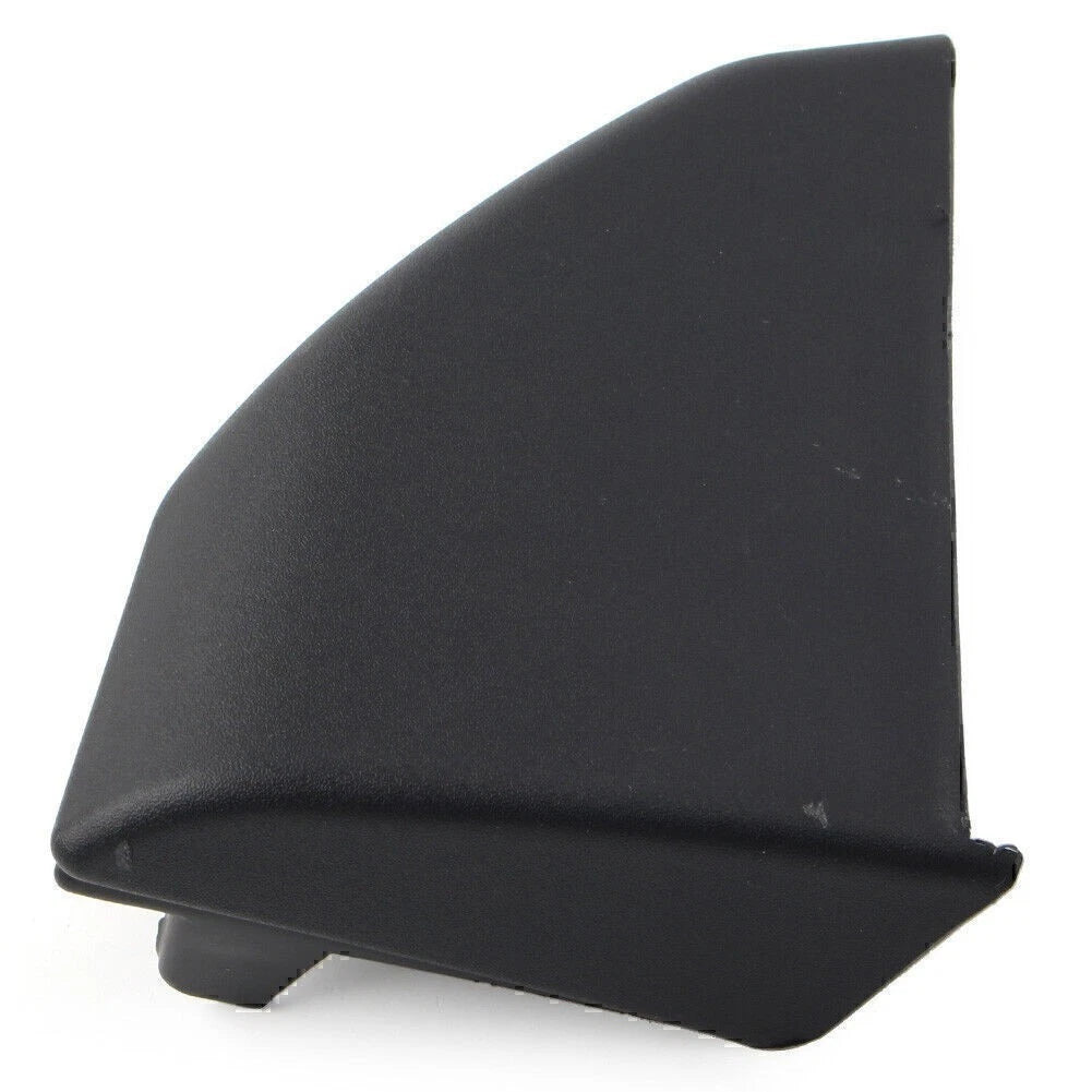 Left Rear Wheel Arch Cap LR010638 for Land Rover Discovery 3 & 4 (2004–2016)