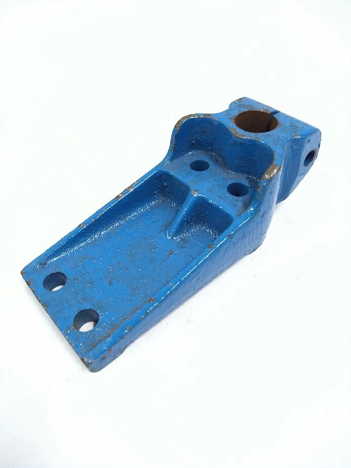 Transmission Mounting Bracket for Crusader 98077