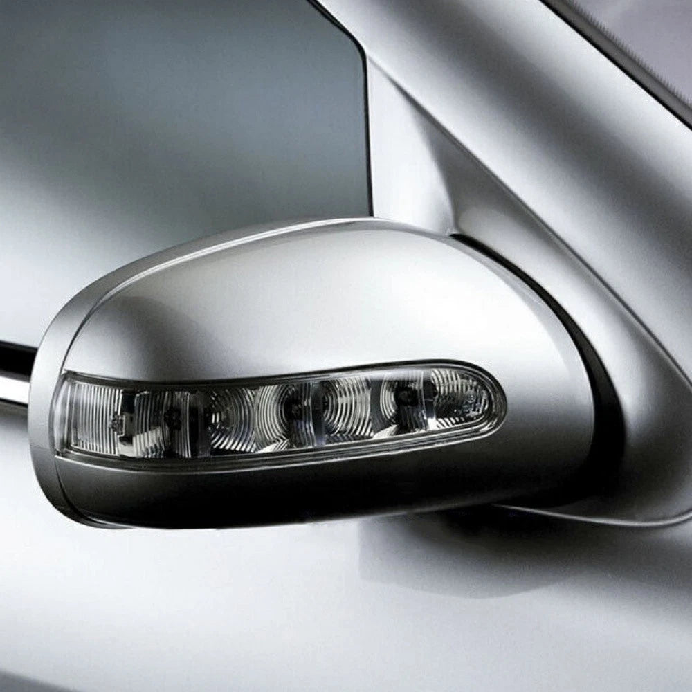 Front Right Turn Signal Light 2208200621 for Mercedes-Benz S500 S600 (1999–2006)