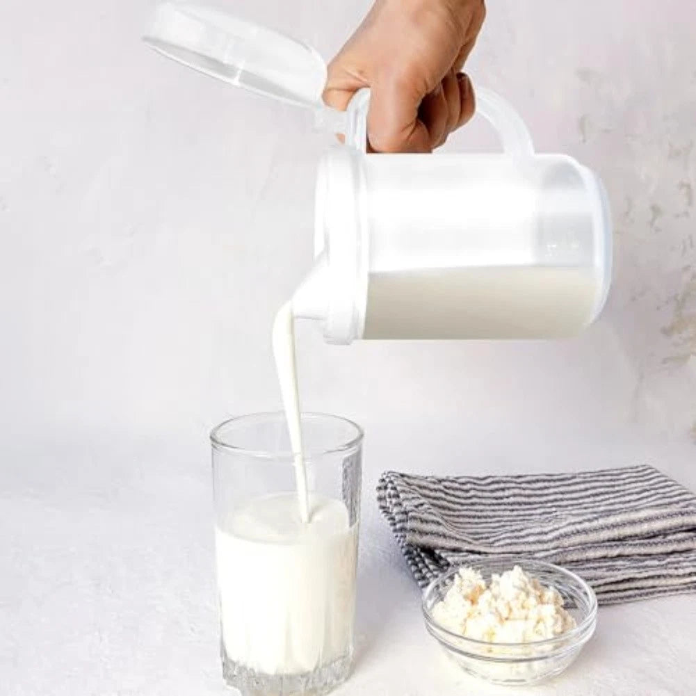 Set of 4 Child Safe Pitchers with Anti-Drip Spout