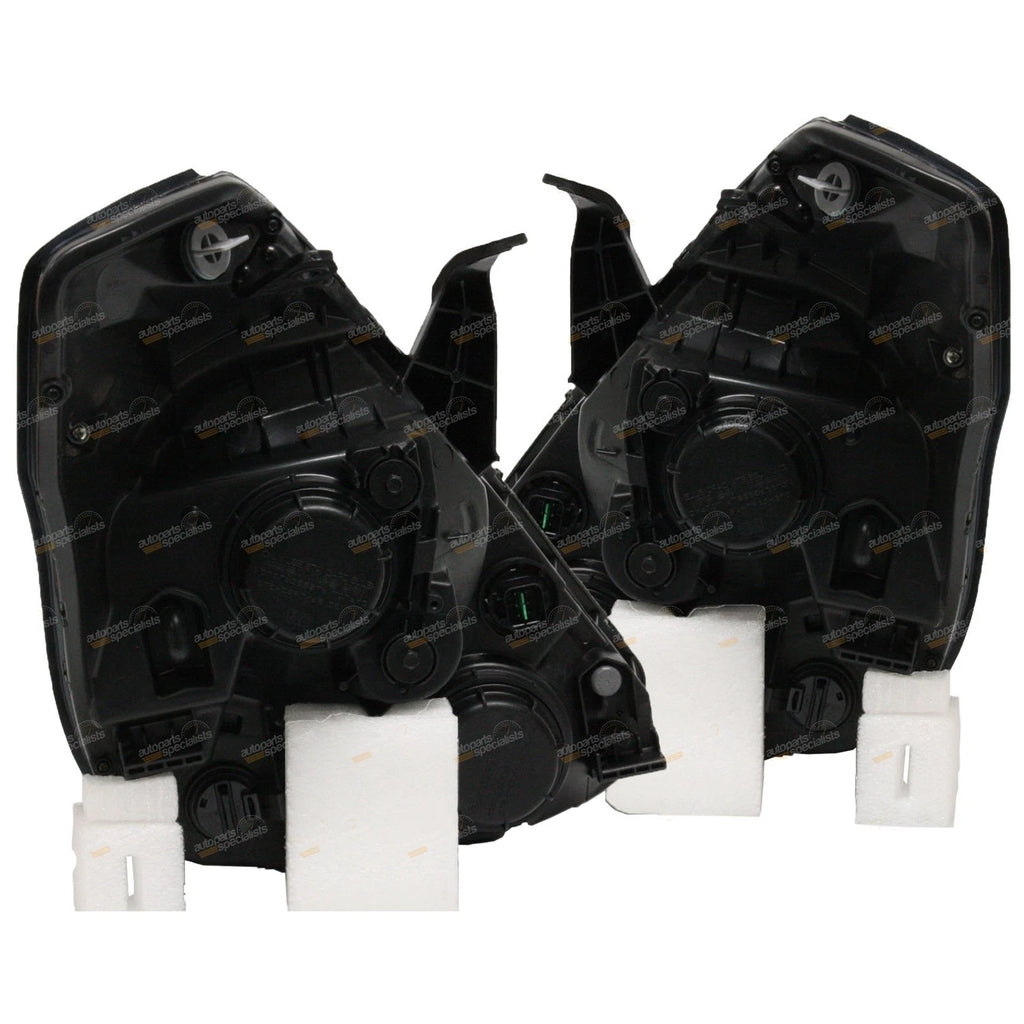 Headlights Pair LH+RH for Hyundai iLoad iMax (2008–Present)