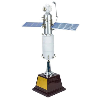 Spacecraft Model with Stand for China Tianhe Core Module (1/150 Scale)