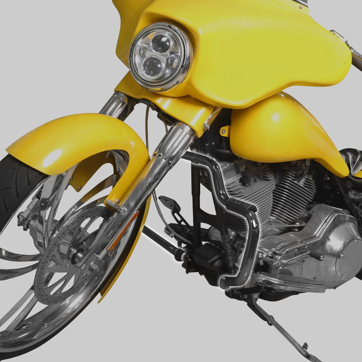 Engine Guard Highway Crash Bar for Harley Touring Road King Street Glide (1997–2008)