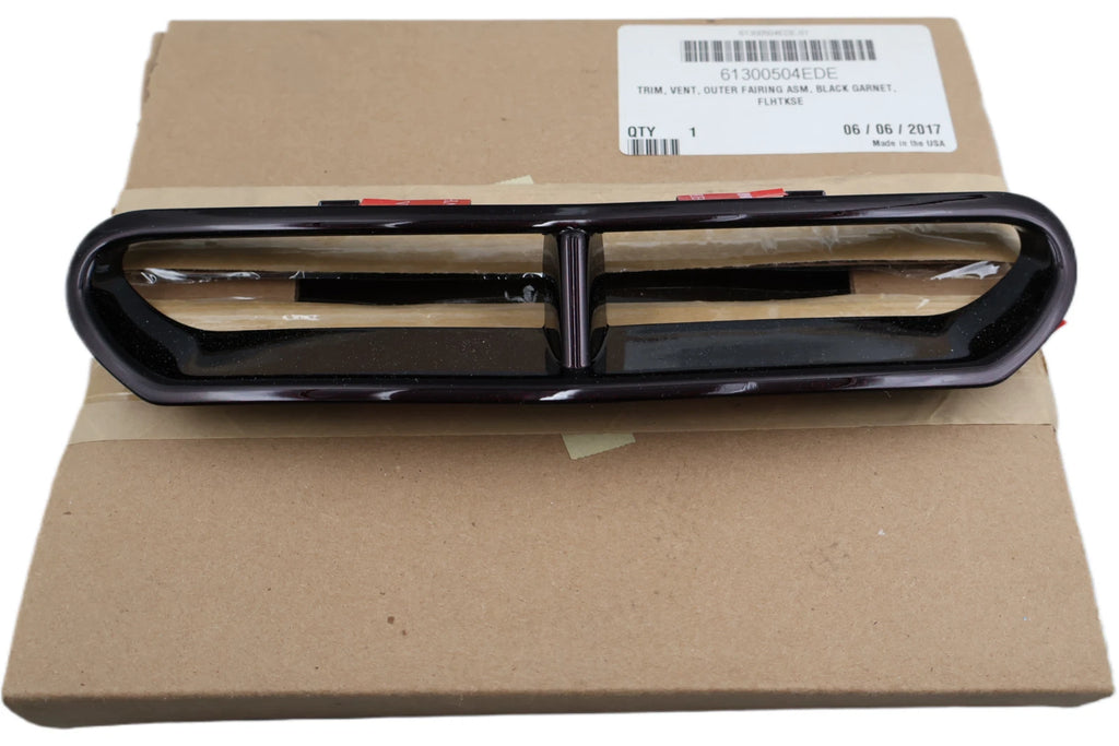 OEM Outer Fairing Trim Vent for Harley-Davidson FLHTKSE (2017)