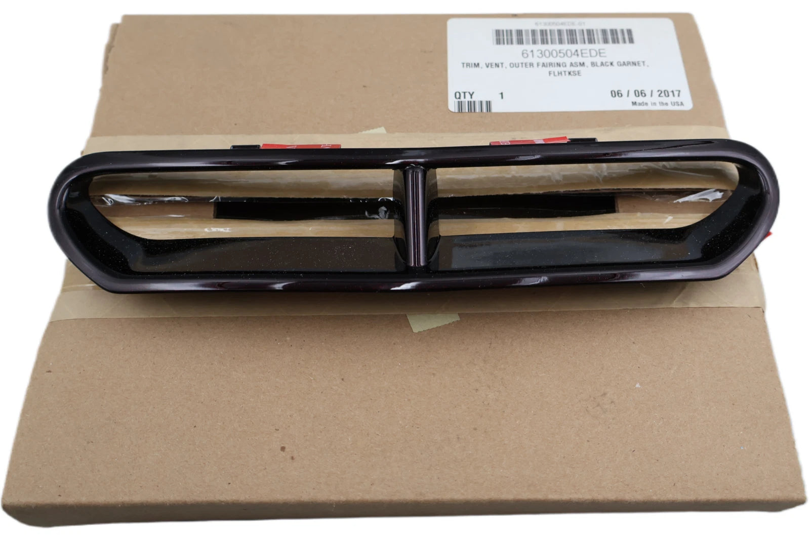 OEM Outer Fairing Trim Vent for Harley-Davidson FLHTKSE (2017)