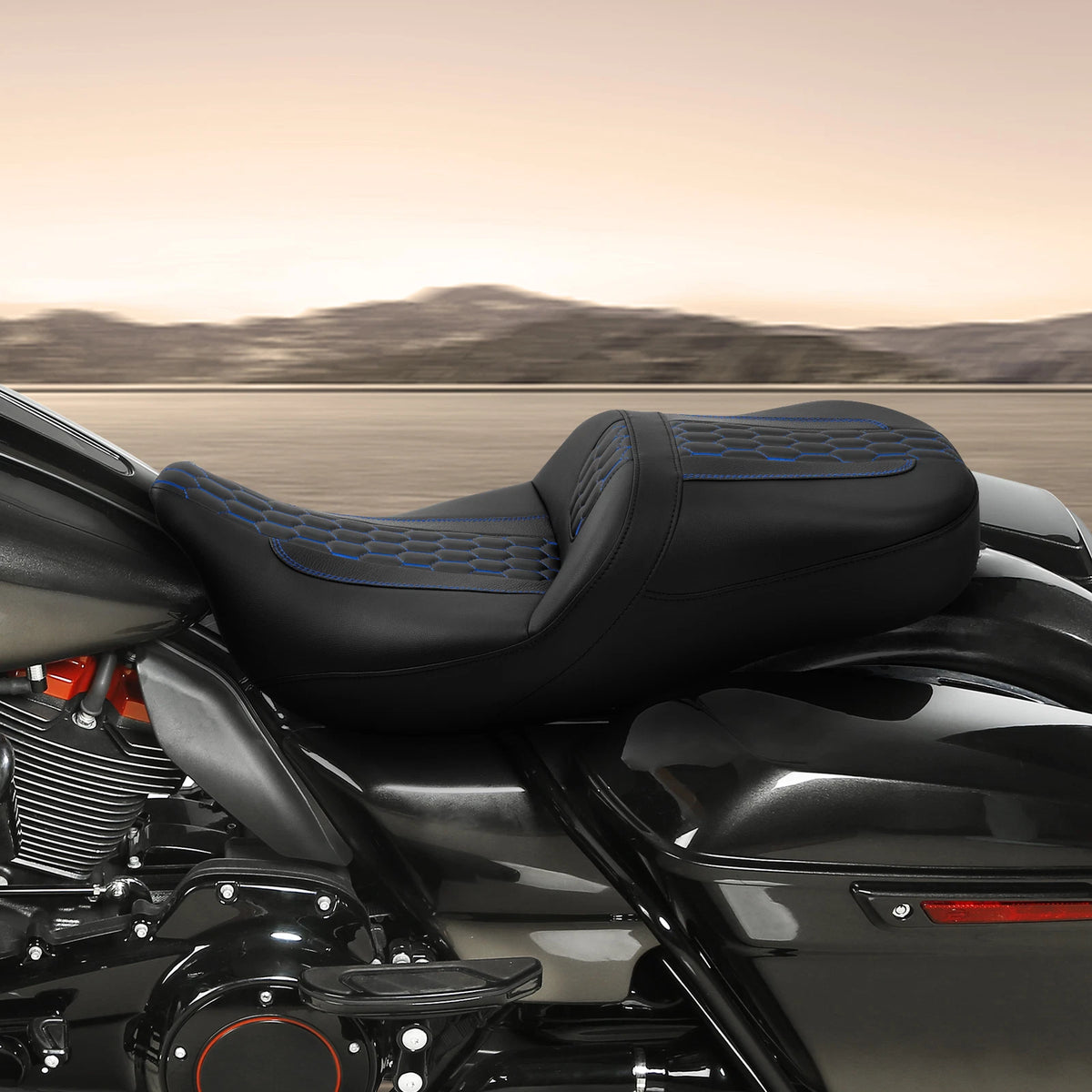 Driver & Passenger Seat for Harley Road King, Street, Electra Glide (2009–2023)