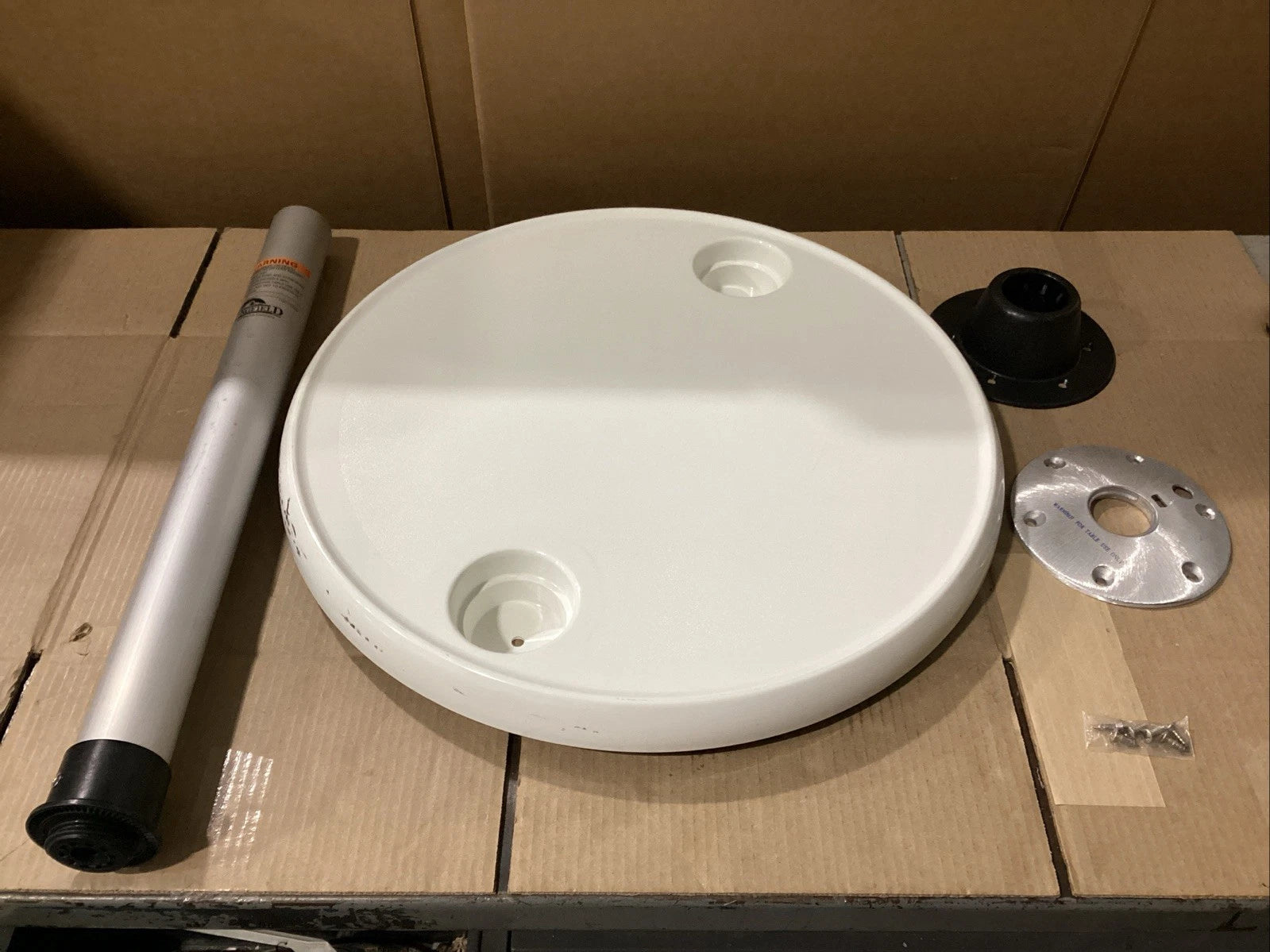 Round Boat Table for Springfield Marine (1690102)