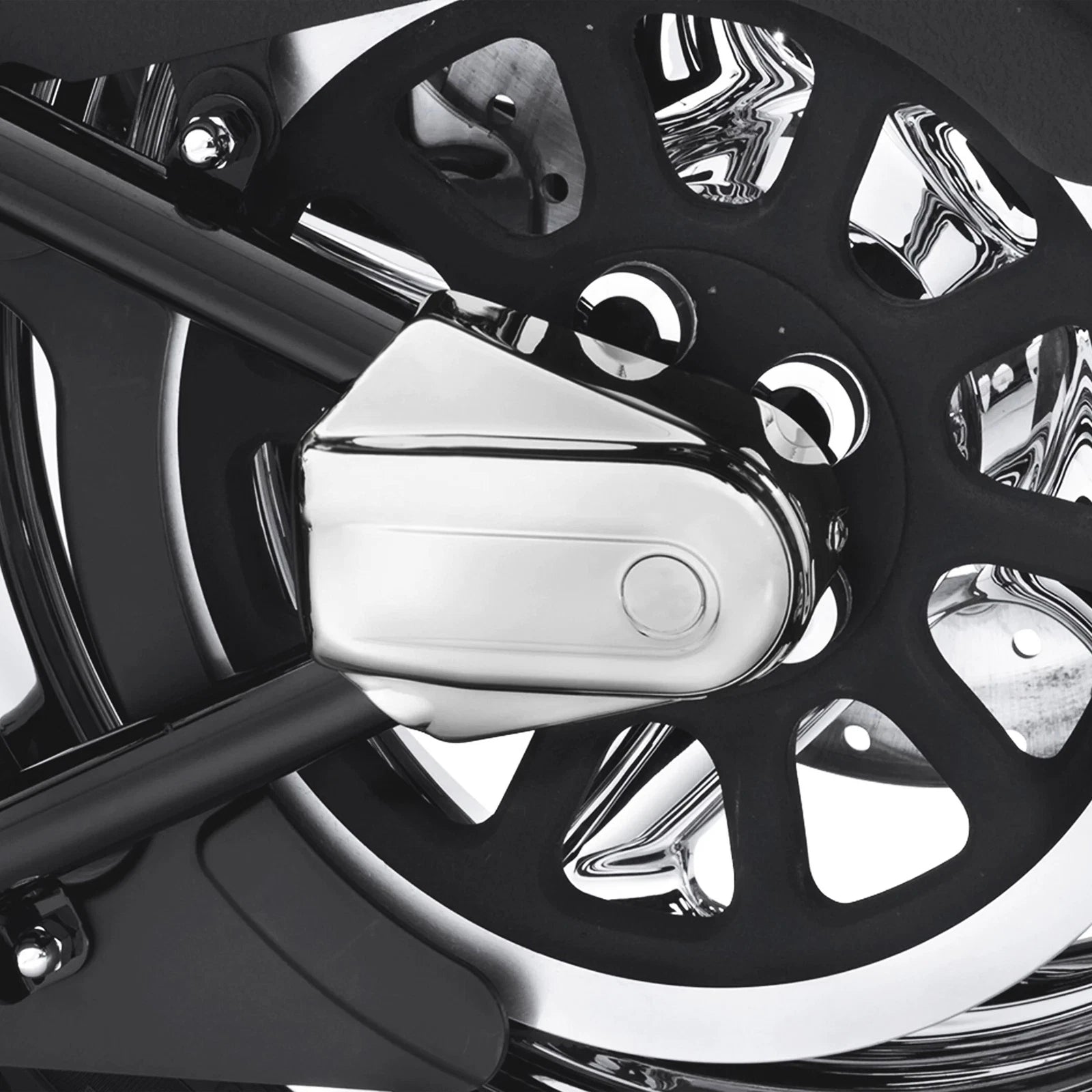 Chrome Rear Axle Covers for Harley Heritage Softail Classic (2008–2017)