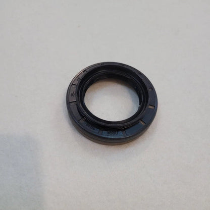 Rear Differential Driveshaft Seal for Land Rover Freelander 2/Range Rover Evoque (2012–2015)