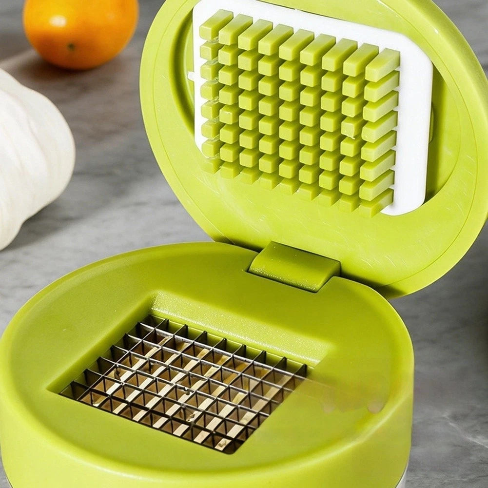 Garlic Crusher with Stainless Steel Blades, Detachable Design, 7x5.8cm
