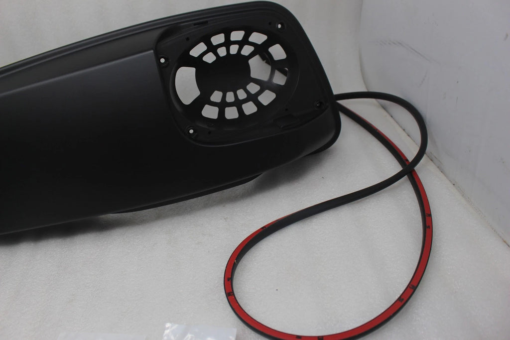 Left Saddlebag Speaker Lid for Harley-Davidson (2014–2023) 90200827BYM