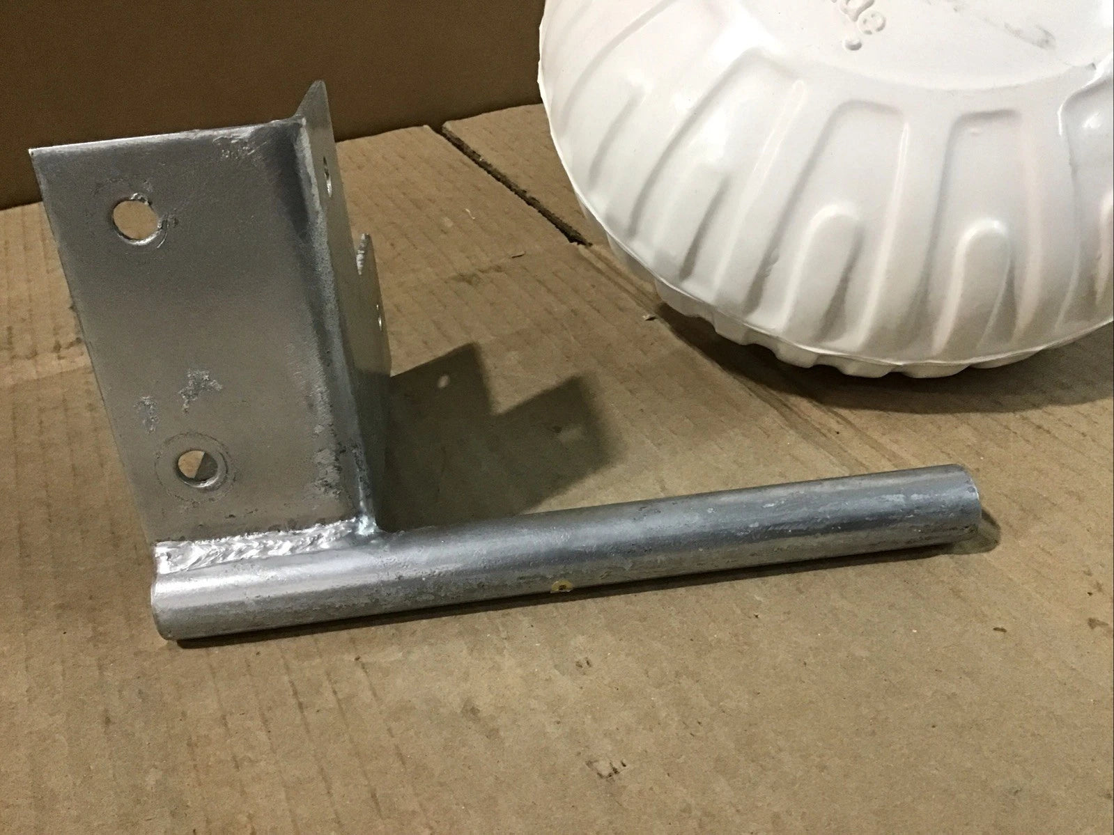 9" Dock Wheel Bumper with Corner Bracket for Taylor Made 1078