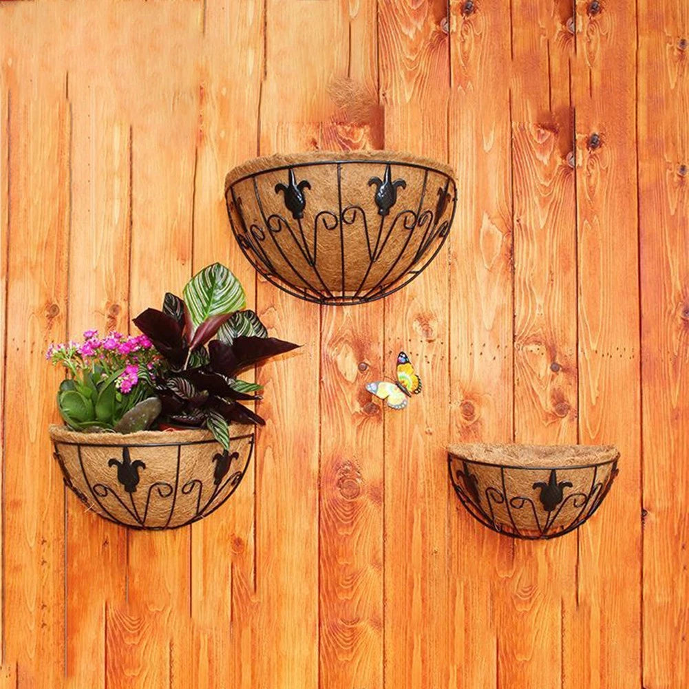 Iron Wall Flowerpot for Balconies with Coconut Fiber Liner