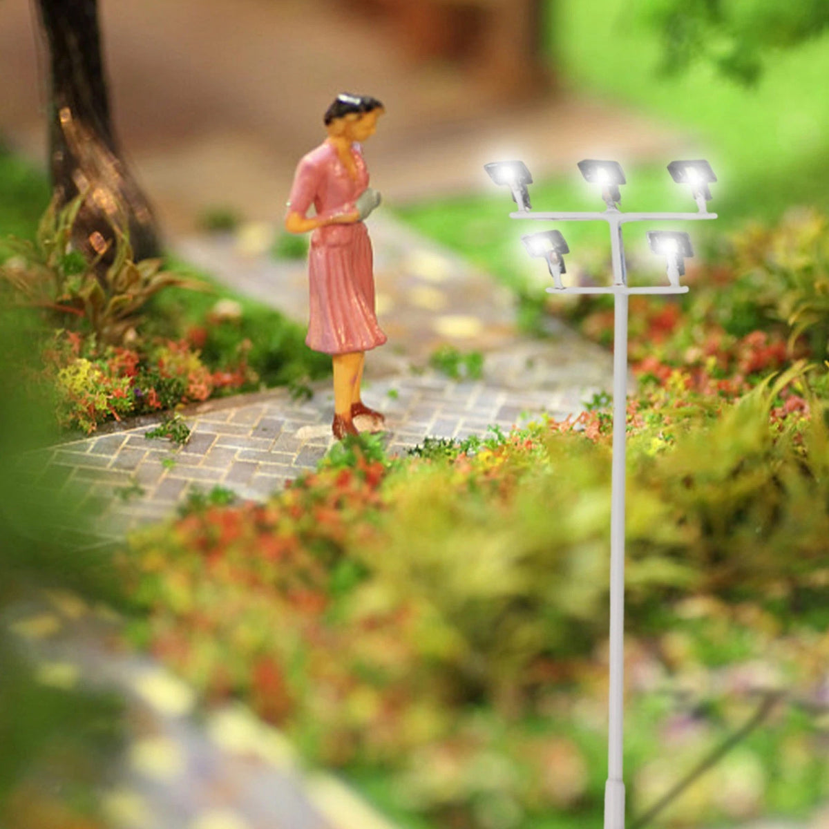 Street Light Set of 2 for N Scale Model Railway (10cm)