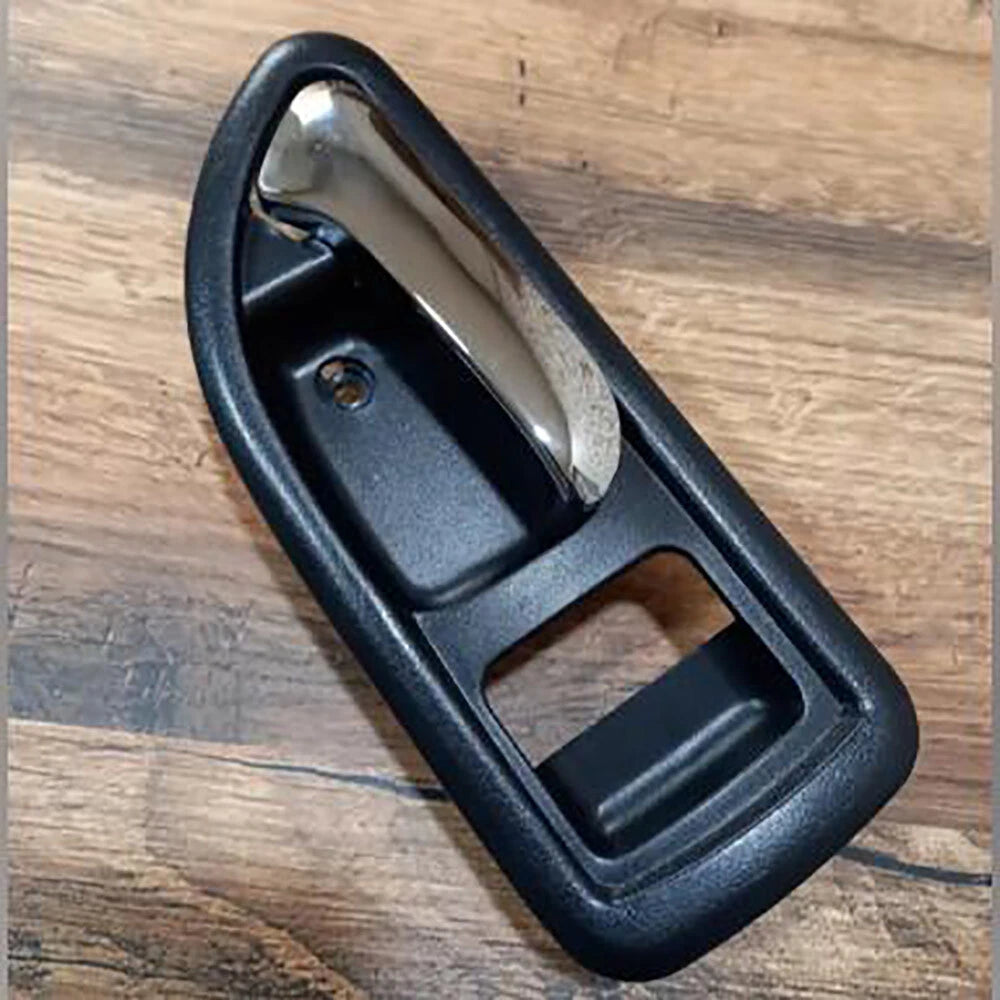Front Right Inner Door Handle for Great Wall Hover H2 H3 (2010–2016) 6105200-K00