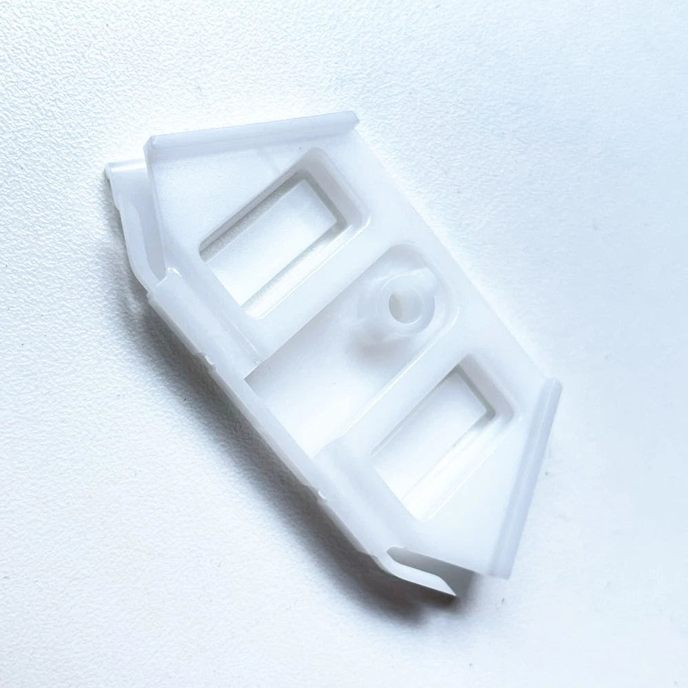 Front Door Window Glass Retainer 25687641 for Buick Park Avenue (1997–2005)