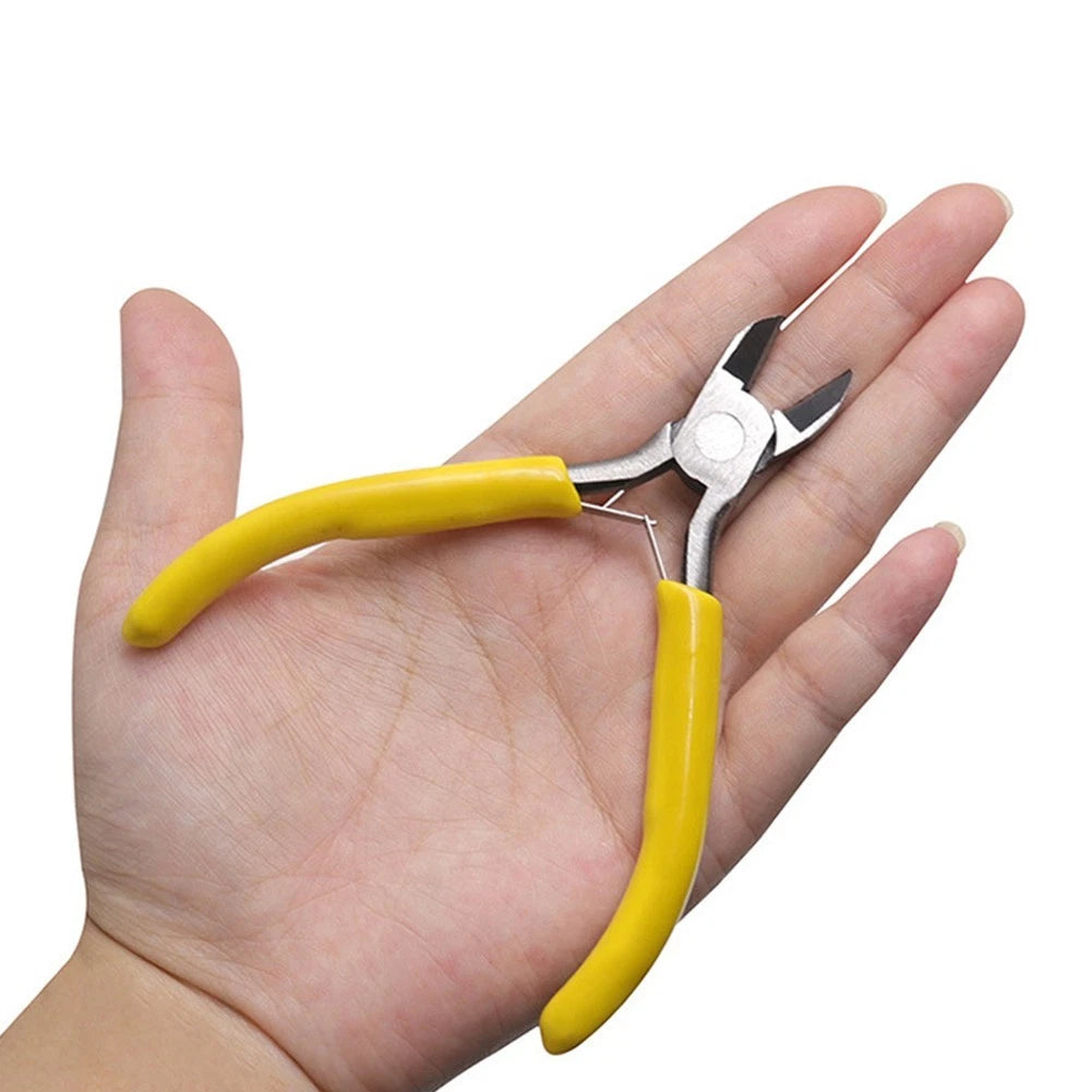 Heavy Duty Cutting Pliers for Universal Use (No Specific Years)