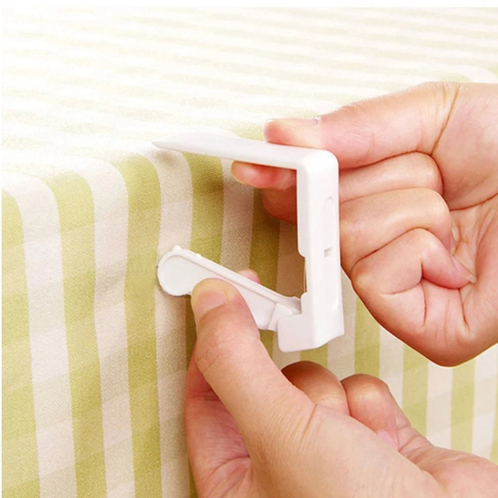 Tablecloth Holder Clips for All Tables (Universal Fit)