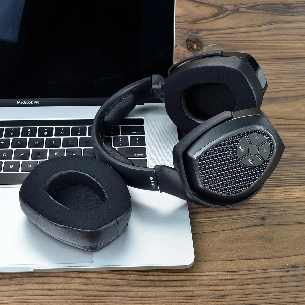 Ice Feeling Memory Sponge Cooling Earpads for Sennheiser HDR RS165 RS175 RS185