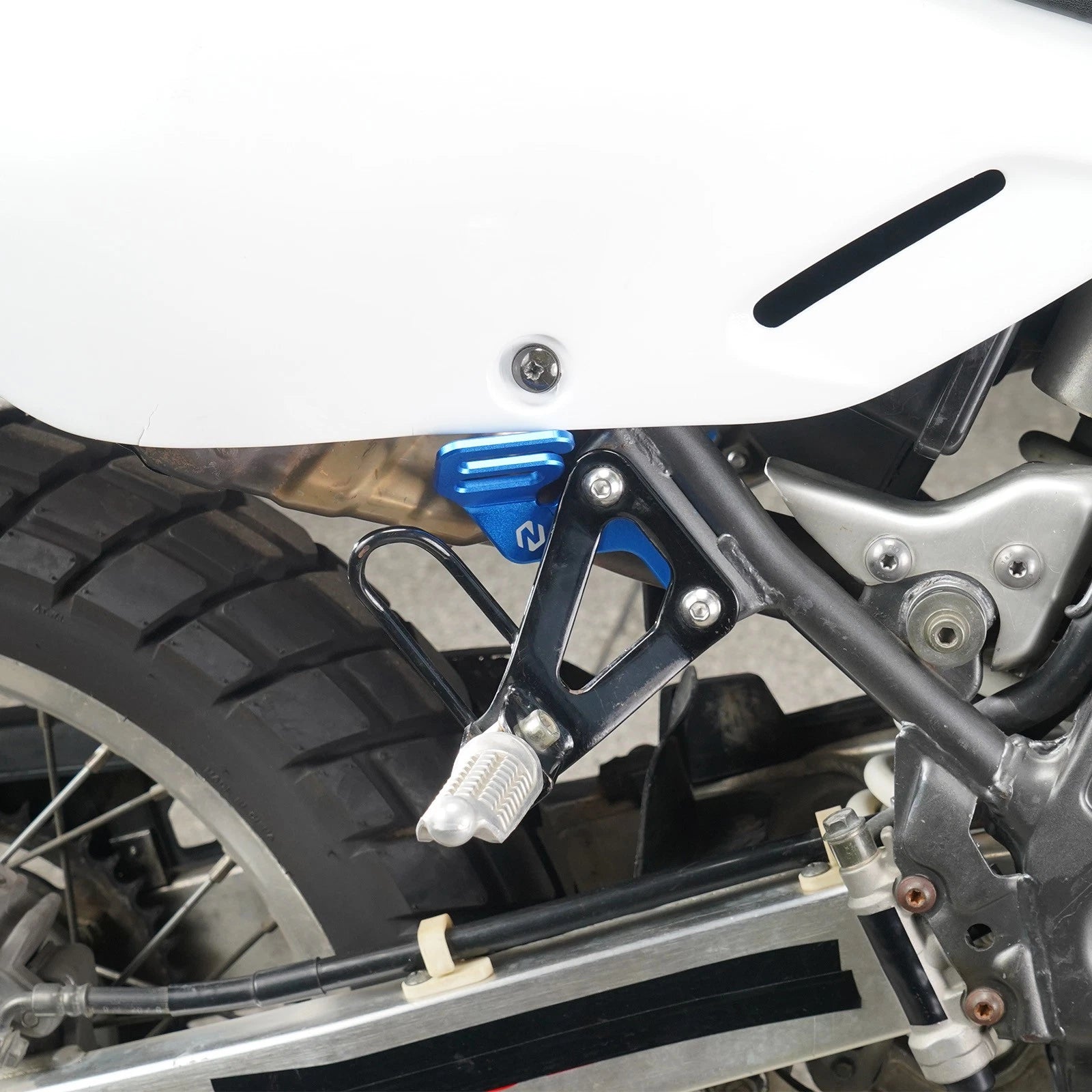 Pair Tie Down Brackets for Suzuki DR650 (1996–2025)