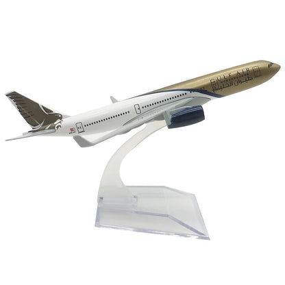 1:400 Scale Gulf A330 Airplane Model with Base
