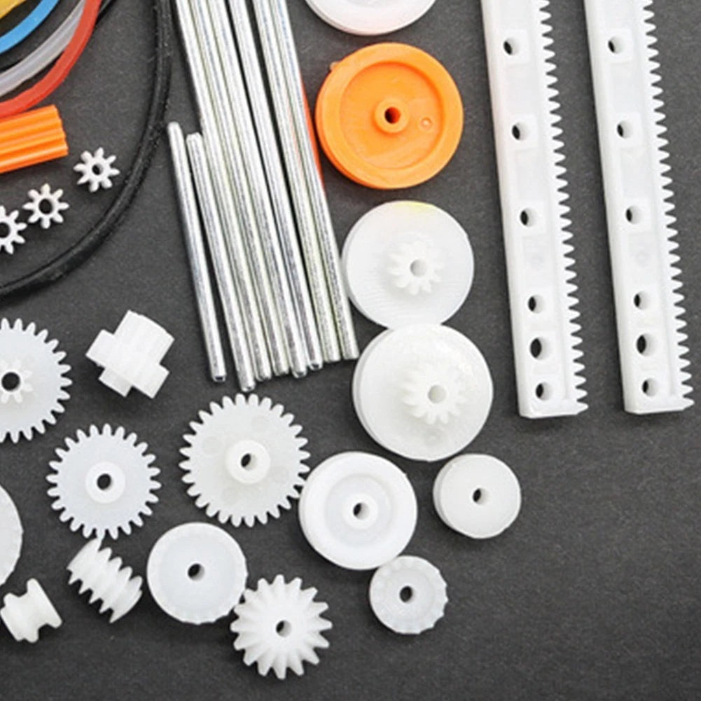 82Pcs Plastic Gears Set for Toy Robot
