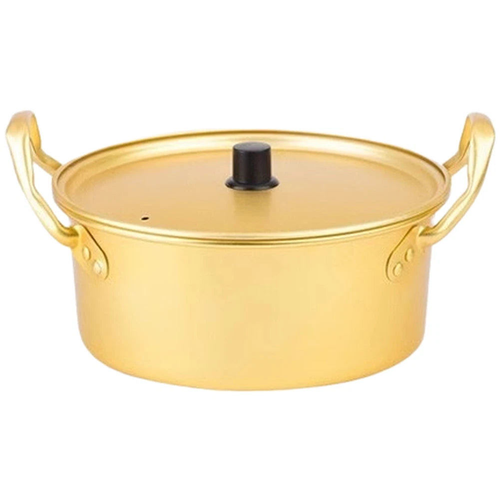 Aluminum Pot for Quick Heat Distribution (No Specific Years)